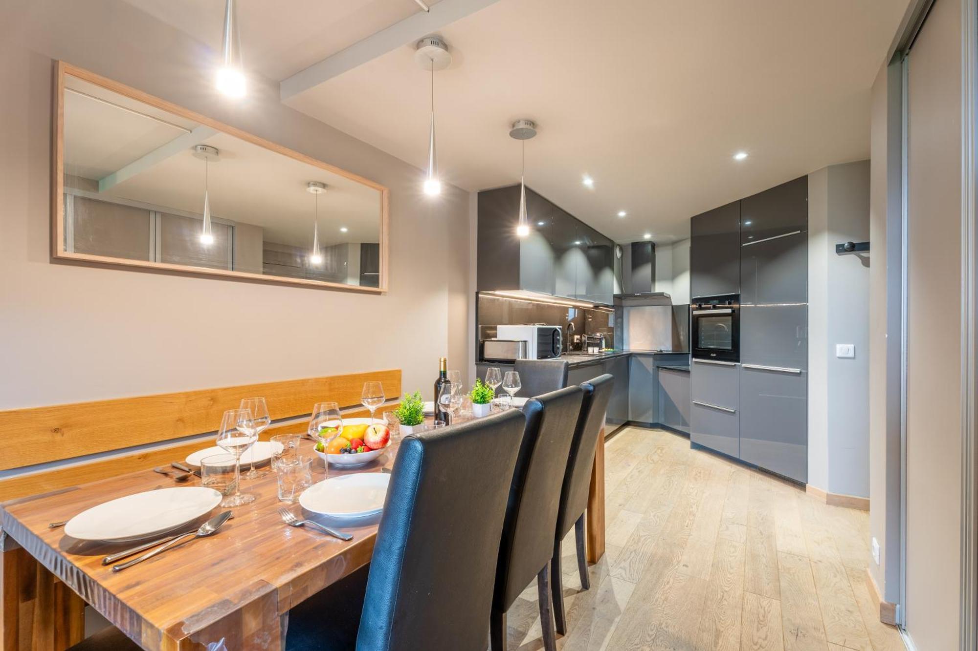 In-out - Heart Of Spacious 8 Guests Apartment, Wifi 303 Val Thorens